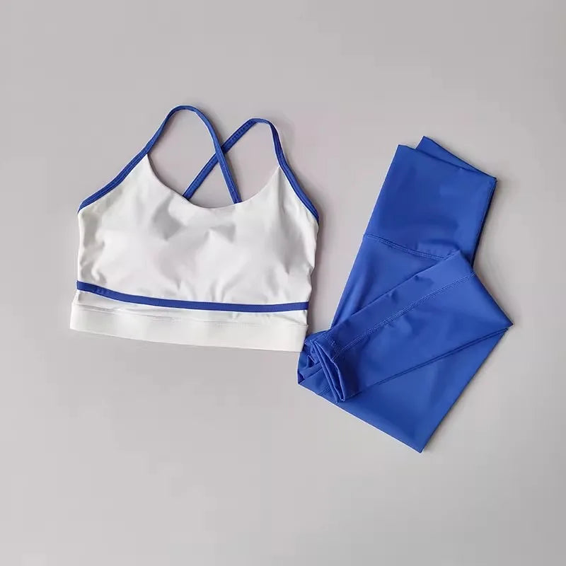 Women's 2-piece yoga workout set, high-waisted.