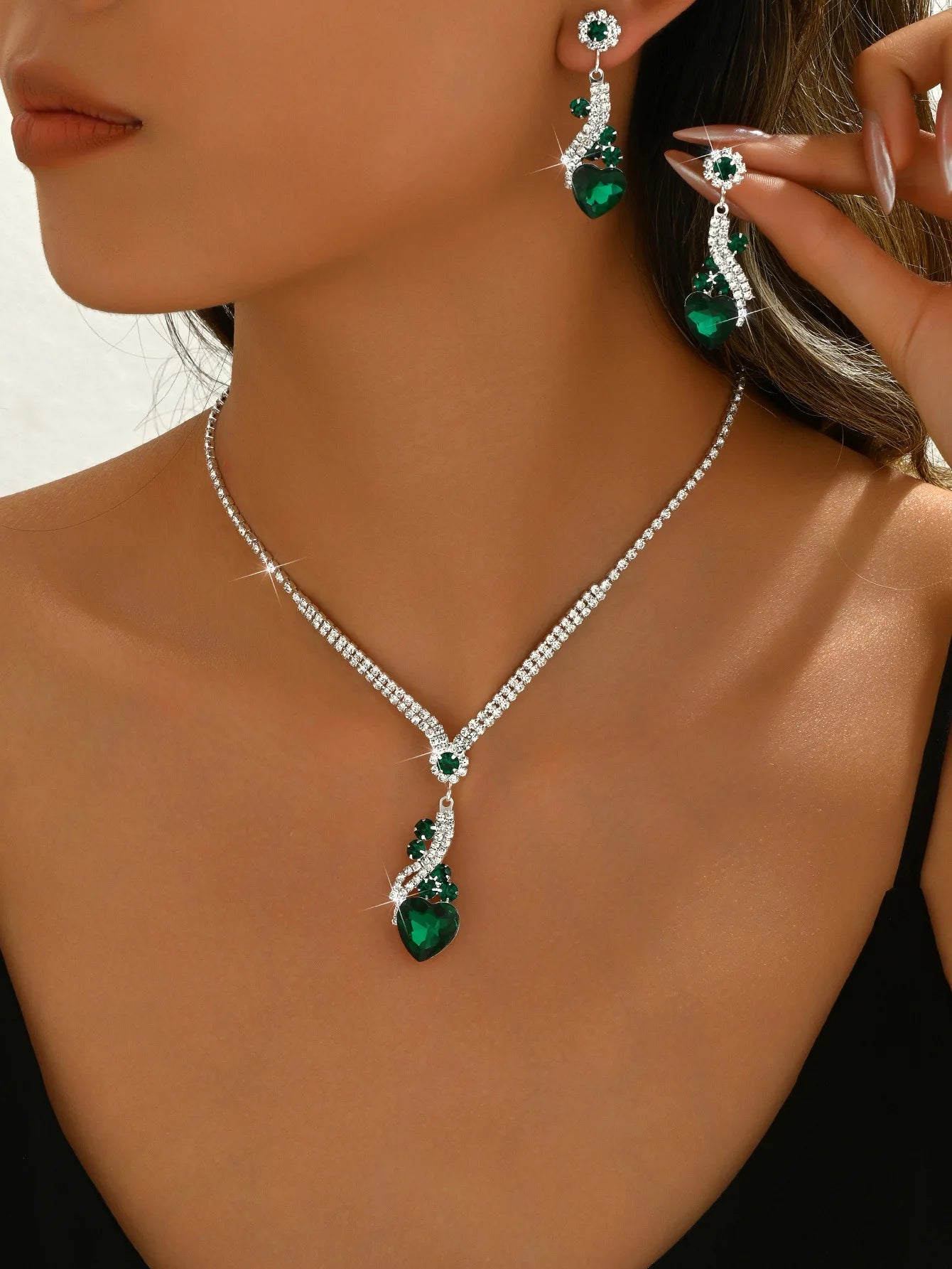 Conjunto de joyería Vintage elegante para mujer, collar con diamantes de imitación brillantes, gargantilla de cristal brillante, pendientes de boda para fiesta, 3 uds.