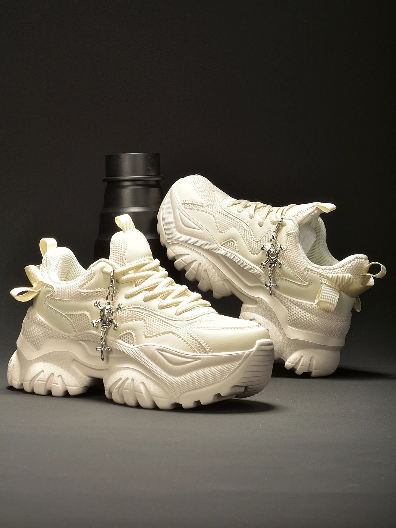 Zapatos vulcanizados informales para mujer, zapatillas ligeras con plataforma negra y tacones altos, estilo punk de Halloween para mujer