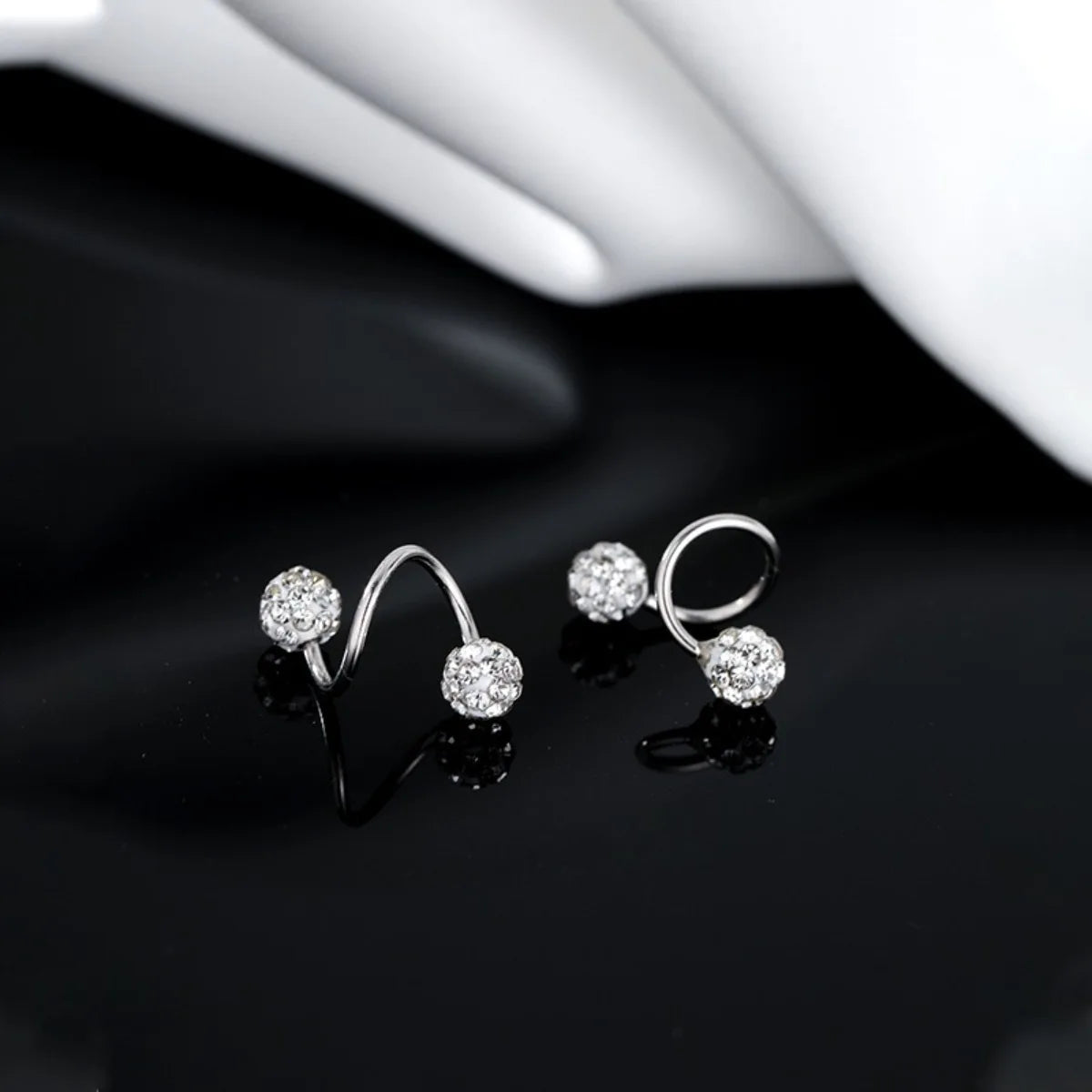 Fashionable and Luxurious Spherical Stud Earrings for Women, with S-Shaped Screw-Back Design, Suitable for Daily Wear