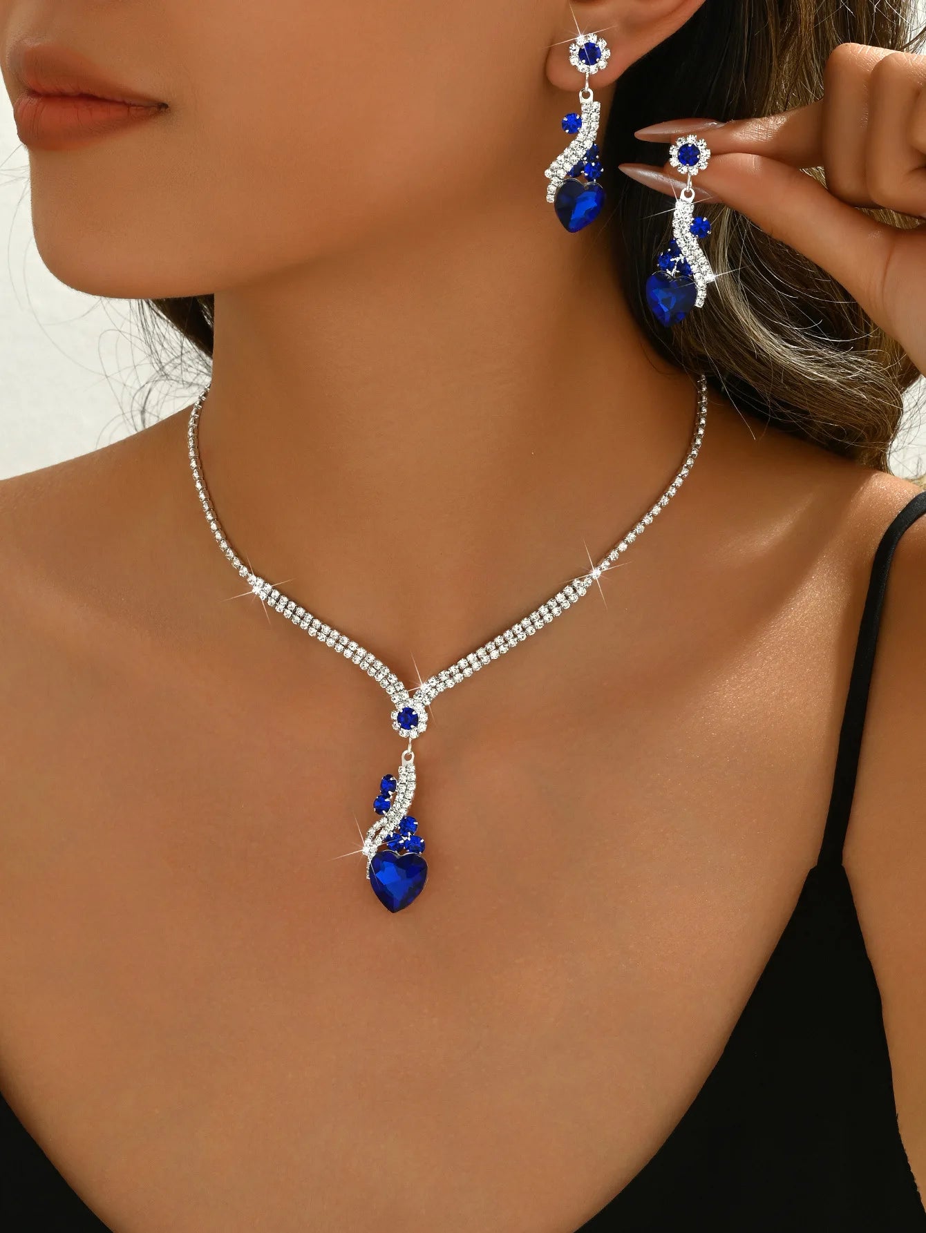 Conjunto de joyería Vintage elegante para mujer, collar con diamantes de imitación brillantes, gargantilla de cristal brillante, pendientes de boda para fiesta, 3 uds.