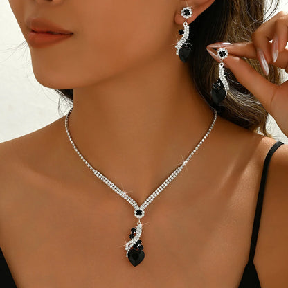 Conjunto de joyería Vintage elegante para mujer, collar con diamantes de imitación brillantes, gargantilla de cristal brillante, pendientes de boda para fiesta, 3 uds.