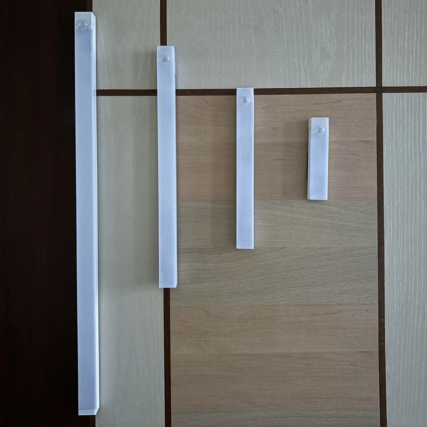Tira de luces LED con Sensor de movimiento, luz nocturna con Sensor inalámbrico, Detector recargable por USB, lámpara de pared, armario de cocina y almacenamiento