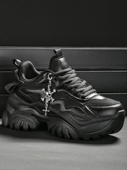 Zapatos vulcanizados informales para mujer, zapatillas ligeras con plataforma negra y tacones altos, estilo punk de Halloween para mujer