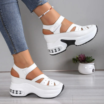 Nuevas sandalias de verano con punta cerrada para mujer, Zapatos informales de talla grande a la moda, nuevas sandalias de plataforma cómodas y ligeras con agujeros, Zapatos